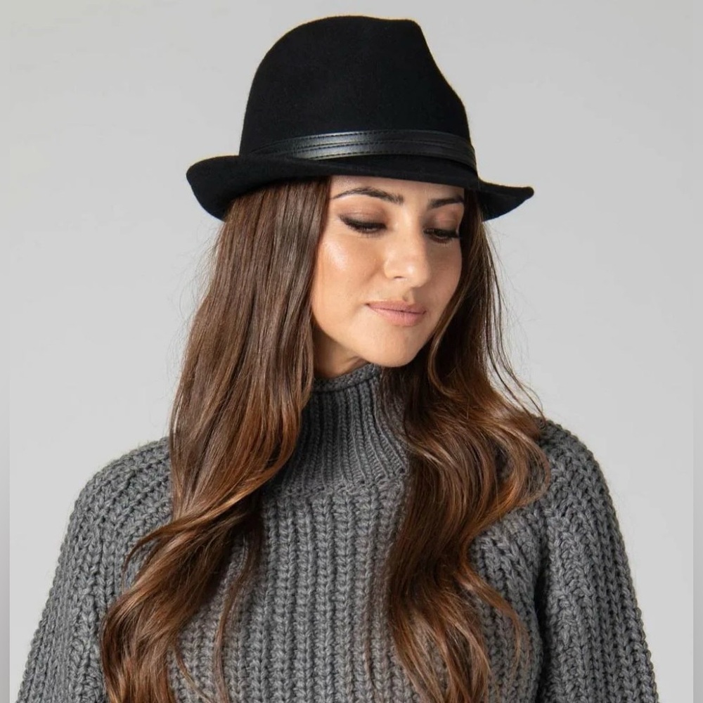 Woolrich Black crushable wool fedora hat with Brass Accents